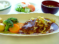 煮込みハンバーグ
